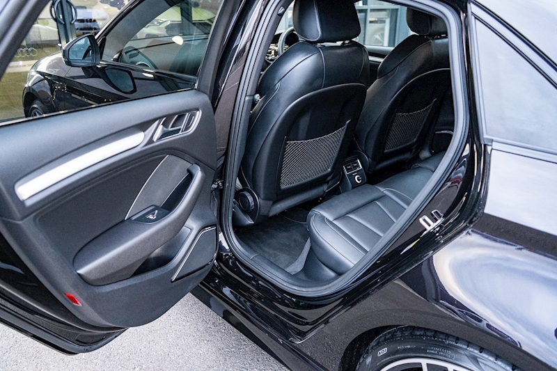 Audi 2.0 TFSI Black Edition Saloon 4dr Petrol S Tronic quattro Euro 6 (s/s) (310 ps)