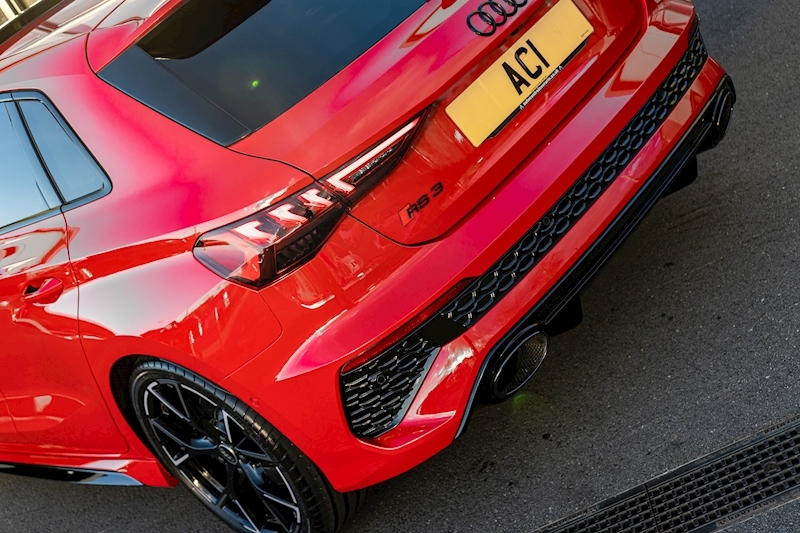 Audi 2.5 TFSI Vorsprung Sportback 5dr Petrol S Tronic quattro Euro 6 (s/s) (400 ps)