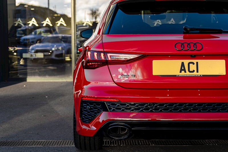 Audi 2.5 TFSI Vorsprung Sportback 5dr Petrol S Tronic quattro Euro 6 (s/s) (400 ps)