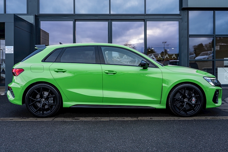 Audi 2.5 TFSI Carbon Black Sportback 5dr Petrol S Tronic quattro Euro 6 (s/s) (400 ps)