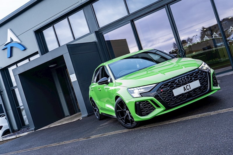 Audi 2.5 TFSI Carbon Black Sportback 5dr Petrol S Tronic quattro Euro 6 (s/s) (400 ps)