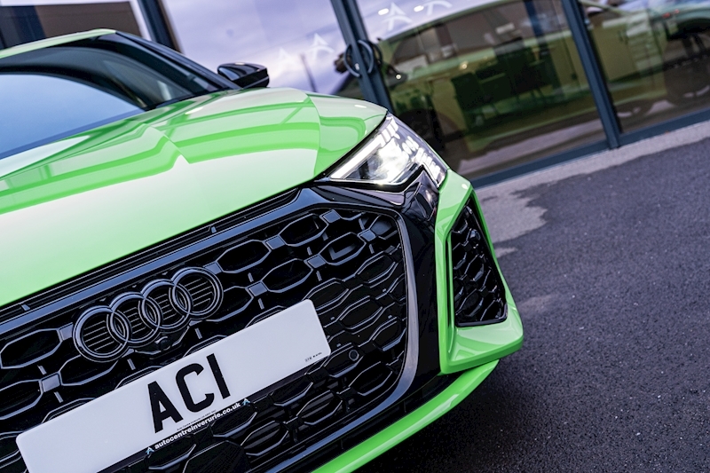 Audi 2.5 TFSI Carbon Black Sportback 5dr Petrol S Tronic quattro Euro 6 (s/s) (400 ps)