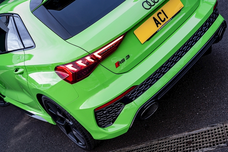 Audi 2.5 TFSI Carbon Black Sportback 5dr Petrol S Tronic quattro Euro 6 (s/s) (400 ps)