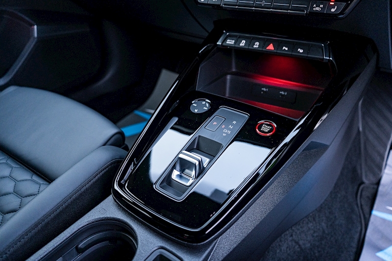 Audi 2.5 TFSI Carbon Black Sportback 5dr Petrol S Tronic quattro Euro 6 (s/s) (400 ps)