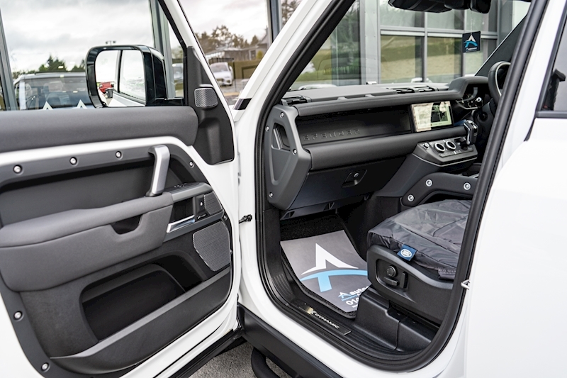 Land Rover D300 MHEV X-Dynamic SE 3.0 5dr SUV Automatic Diesel