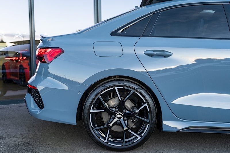 Audi 2.5 TFSI Vorsprung Saloon 4dr Petrol S Tronic quattro Euro 6 (s/s) (400 ps)