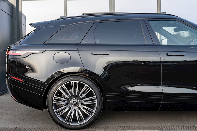 Land Rover 2.0 D200 MHEV R-Dynamic SE SUV 5dr Diesel Auto 4WD Euro 6 (s/s) (204 ps)