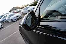 Land Rover 2.0 D200 MHEV R-Dynamic SE SUV 5dr Diesel Auto 4WD Euro 6 (s/s) (204 ps)