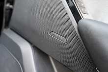 Land Rover 2.0 D200 MHEV R-Dynamic SE SUV 5dr Diesel Auto 4WD Euro 6 (s/s) (204 ps)