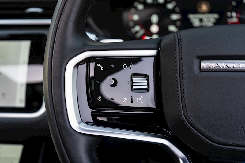 Land Rover 2.0 D200 MHEV R-Dynamic SE SUV 5dr Diesel Auto 4WD Euro 6 (s/s) (204 ps)