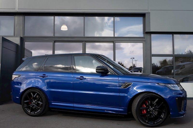 Land Rover 5.0 P575 V8 GPF SVR SUV 5dr Petrol Auto 4WD Euro 6 (s/s) (575 ps)