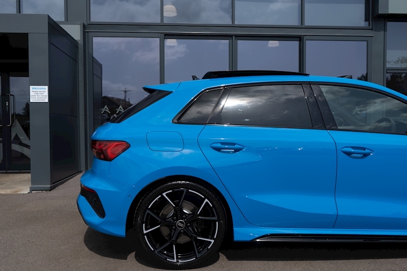 Audi 2.5 TFSI Vorsprung Sportback 5dr Petrol S Tronic quattro Euro 6 (s/s) (400 ps)