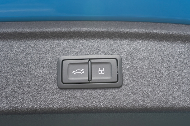 Audi 2.5 TFSI Vorsprung Sportback 5dr Petrol S Tronic quattro Euro 6 (s/s) (400 ps)