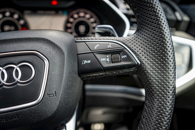 Audi 2.5 TFSI Vorsprung Sportback 5dr Petrol S Tronic quattro Euro 6 (s/s) (400 ps)