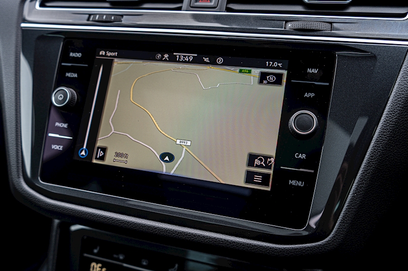 Volkswagen 2.0 TSI R SUV 5dr Petrol DSG 4Motion Euro 6 (s/s) (320 ps)