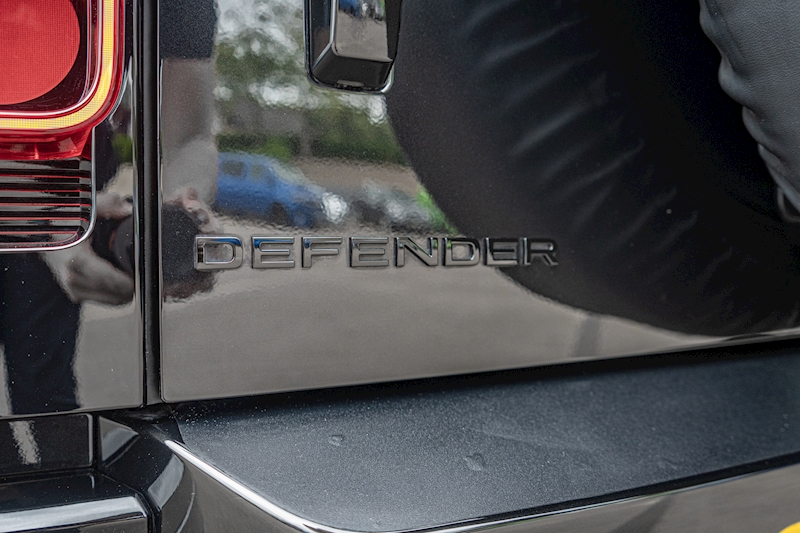 Land Rover 3.0 D250 MHEV XS Edition SUV 5dr Diesel Auto 4WD Euro 6 (s/s) (250 ps)