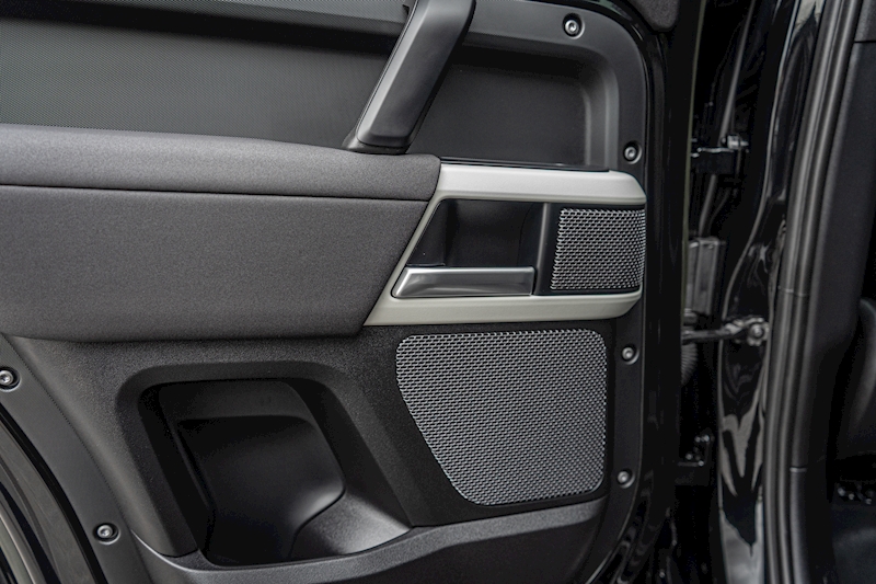 Land Rover 3.0 D250 MHEV XS Edition SUV 5dr Diesel Auto 4WD Euro 6 (s/s) (250 ps)