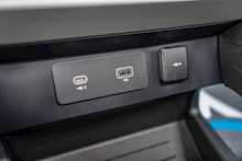 Land Rover 3.0 D250 MHEV XS Edition SUV 5dr Diesel Auto 4WD Euro 6 (s/s) (250 ps)