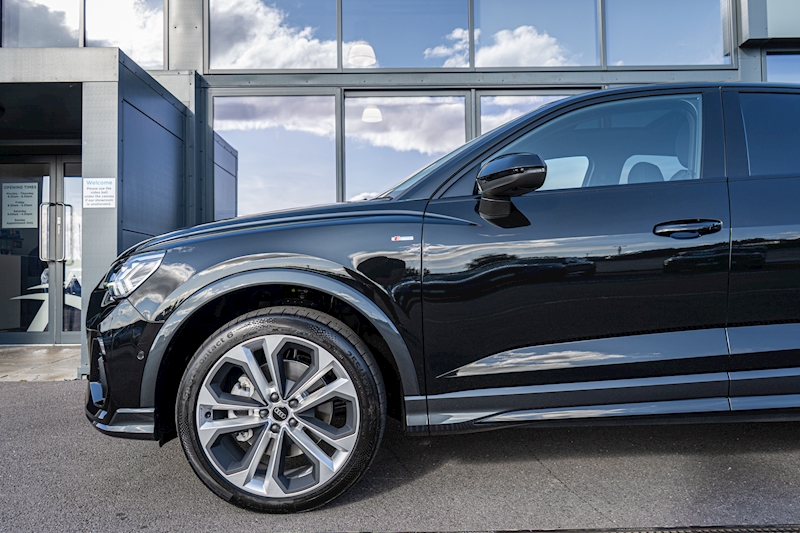 Audi 2.0 TDI 40 Vorsprung Sportback 5dr Diesel S Tronic quattro Euro 6 (s/s) (200 ps)