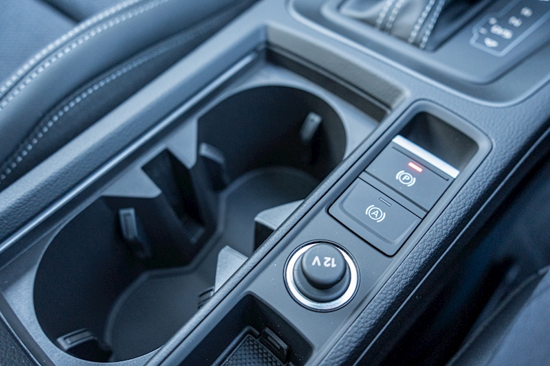 Audi 2.0 TDI 40 Vorsprung Sportback 5dr Diesel S Tronic quattro Euro 6 (s/s) (200 ps)