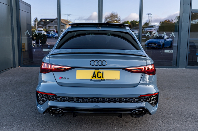 Audi 2.5 TFSI Vorsprung Saloon 4dr Petrol S Tronic quattro Euro 6 (s/s) (400 ps)