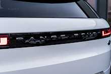 Land Rover 3.0 D300 MHEV Dynamic SE SUV 5dr Diesel Auto 4WD Euro 6 (s/s) (300 ps)