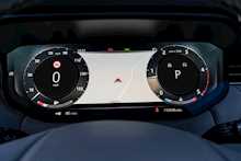 Land Rover 3.0 D300 MHEV Dynamic SE SUV 5dr Diesel Auto 4WD Euro 6 (s/s) (300 ps)