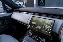 Land Rover 3.0 D300 MHEV Dynamic SE SUV 5dr Diesel Auto 4WD Euro 6 (s/s) (300 ps)