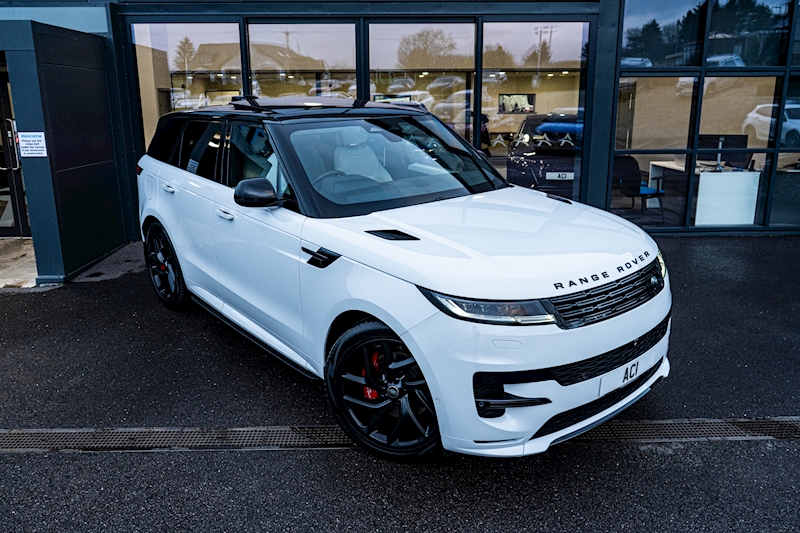 Land Rover 3.0 D300 MHEV Dynamic SE SUV 5dr Diesel Auto 4WD Euro 6 (s/s) (300 ps)