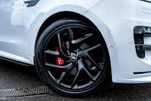 Land Rover 3.0 D300 MHEV Dynamic SE SUV 5dr Diesel Auto 4WD Euro 6 (s/s) (300 ps)