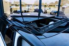 Land Rover 3.0 D300 MHEV Dynamic SE SUV 5dr Diesel Auto 4WD Euro 6 (s/s) (300 ps)