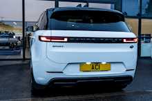 Land Rover 3.0 D300 MHEV Dynamic SE SUV 5dr Diesel Auto 4WD Euro 6 (s/s) (300 ps)