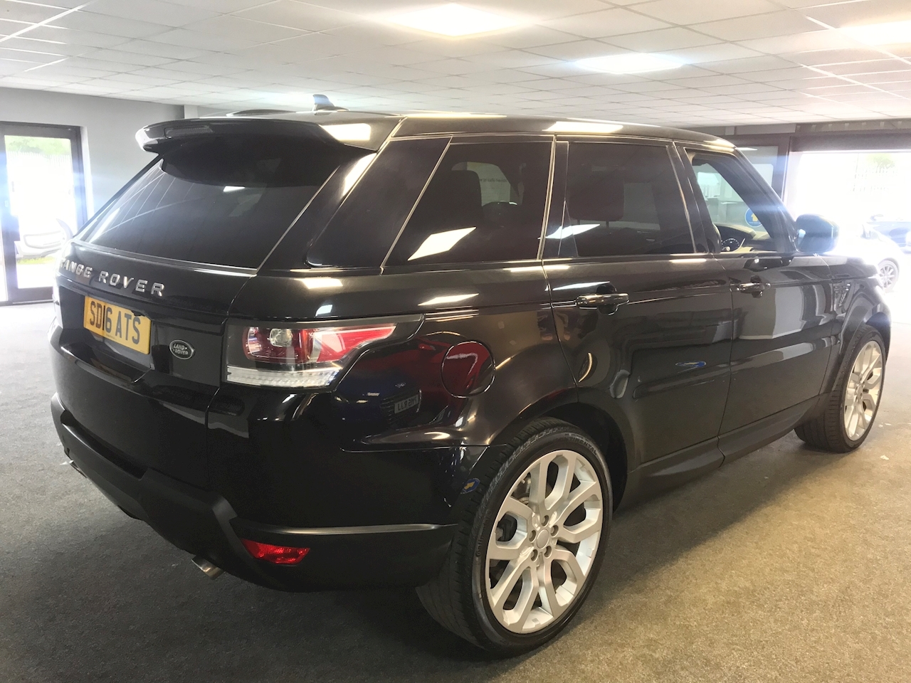 Range Rover Sport HSE Dynamic 3.0 5dr SUV Automatic Diesel