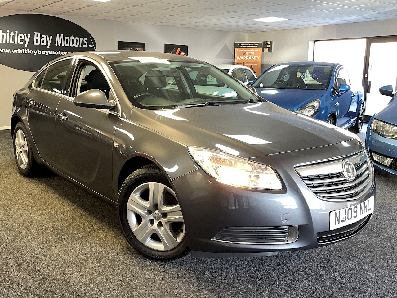 Used 2009 Vauxhall Insignia i VVT Exclusiv Hatchback 1.8 Manual Petrol