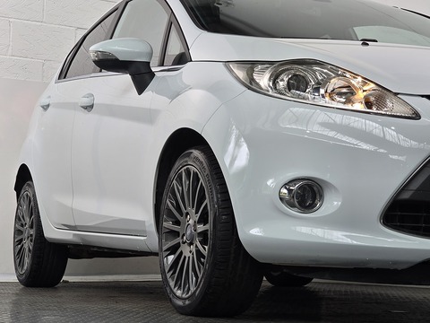 1.4 Titanium Hatchback 5dr Petrol Automatic (154 g/km, 94 bhp)