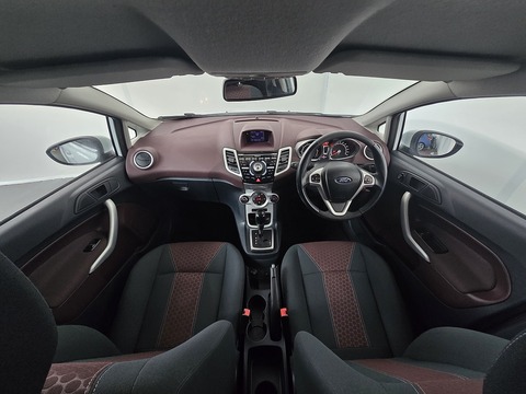 1.4 Titanium Hatchback 5dr Petrol Automatic (154 g/km, 94 bhp)