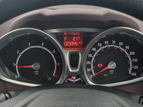 1.4 Titanium Hatchback 5dr Petrol Automatic (154 g/km, 94 bhp)