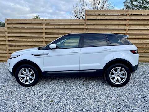 Range Rover Evoque SD4 Pure - 190BHP SD4 - Navigation - Heated Leather - Privacy Glass - Fuji White 2.2 5dr SUV Manual Diesel