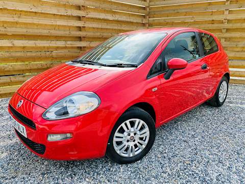 Punto 8V Pop -2015 - Low Mileage - Air Conditioing - USB+AUX - Alloys - FSH 1.2 3dr Hatchback Manual Petrol