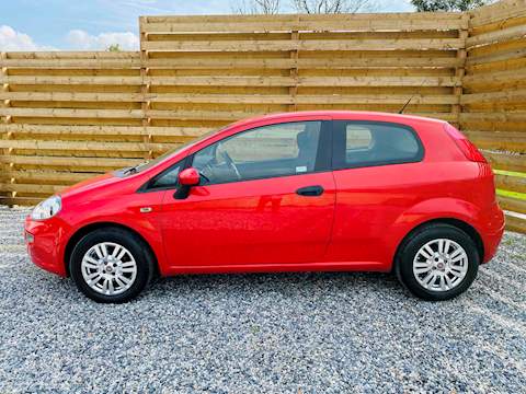 Punto 8V Pop -2015 - Low Mileage - Air Conditioing - USB+AUX - Alloys - FSH 1.2 3dr Hatchback Manual Petrol