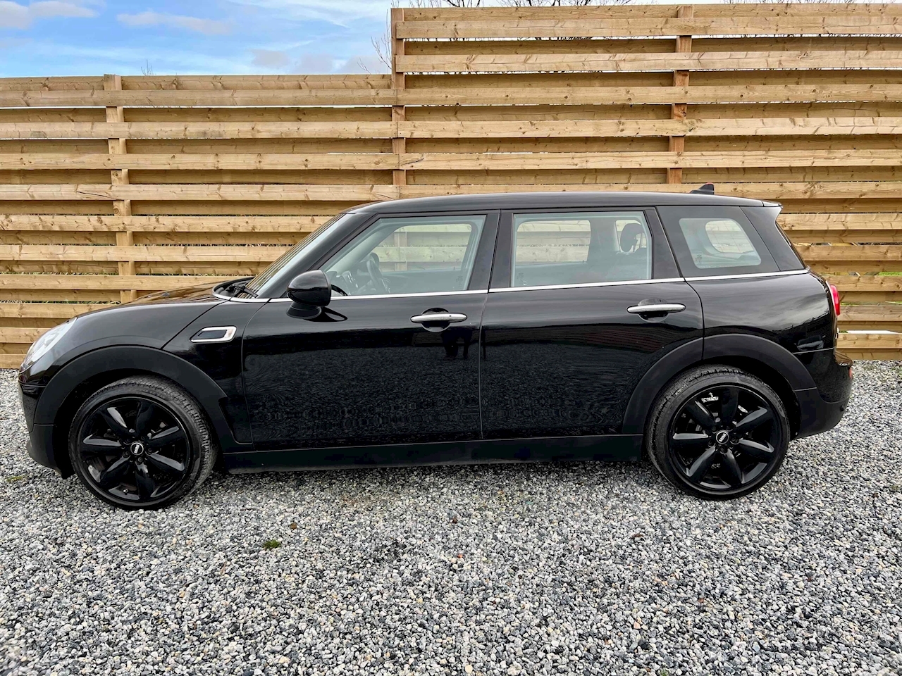 Clubman Cooper D - Top Spec - Navigation - Heated Sport Seats - Comfort Access - DAB Radio - Phone - Cruise 2.0 4dr Estate Manual Diesel