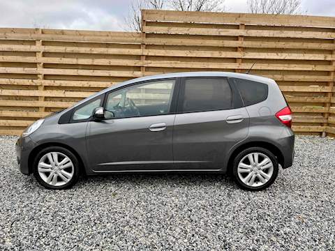 Jazz i-VTEC EX - Glass Roof - Automatic Gearbox With Paddleshift - Cruise - A/C 1.4 5dr Hatchback Automatic Petrol