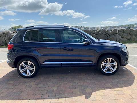 Tiguan R-Line - FULL DEALER HISTORY - NAVIGATION - DSG - PRISTINE 2.0 5dr SUV DSG Diesel