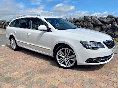 Superb Elegance - NAVIGATION - LEATHER - ESTATE - FULL SKODA SERVICE HISTORY 2.0 5dr Estate Manual Diesel