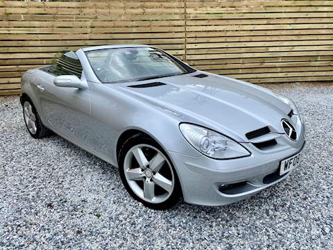 SLK SLK280 - Air Scarf - Heated Leather - Automatic - Low Mileage Great Example 3.0 2dr Convertible Automatic Petrol
