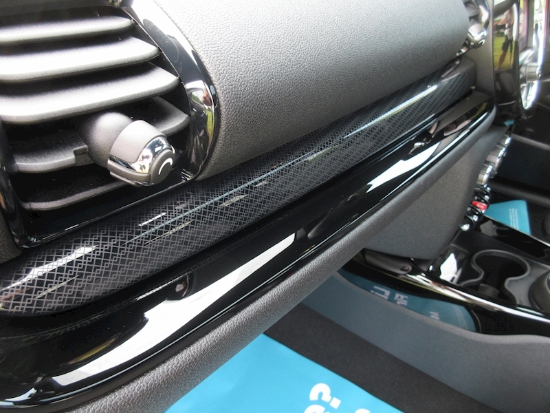 MINI 2.0 John Cooper Works Estate 6dr Petrol Steptronic ALL4 (s/s) (306 ps)