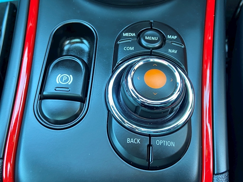 MINI 2.0 John Cooper Works SUV 5dr Petrol Auto ALL4 Euro 6 (s/s) (306 ps)