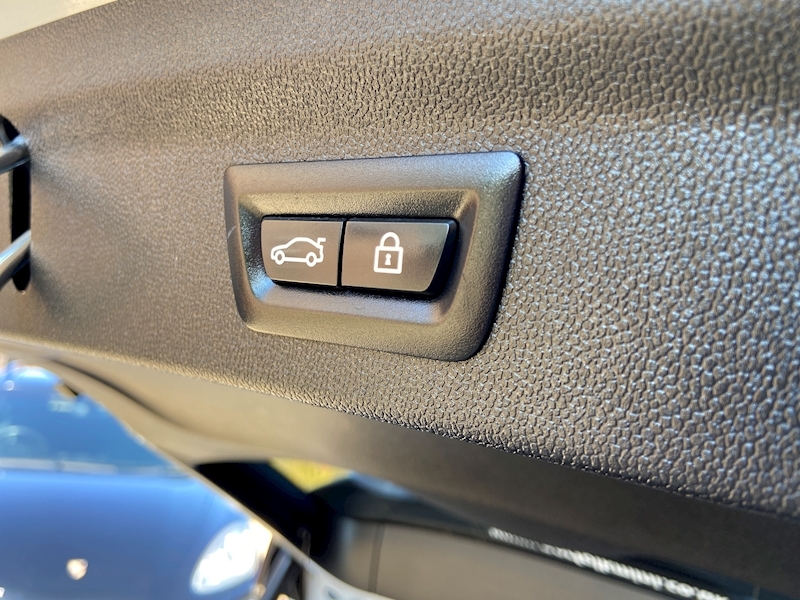 MINI 2.0 John Cooper Works SUV 5dr Petrol Auto ALL4 Euro 6 (s/s) (306 ps)