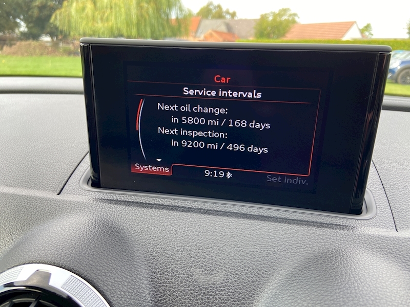 Audi 2.5 TFSI Sportback 5dr Petrol S Tronic quattro Euro 6 (s/s) (Nav) (367 ps)