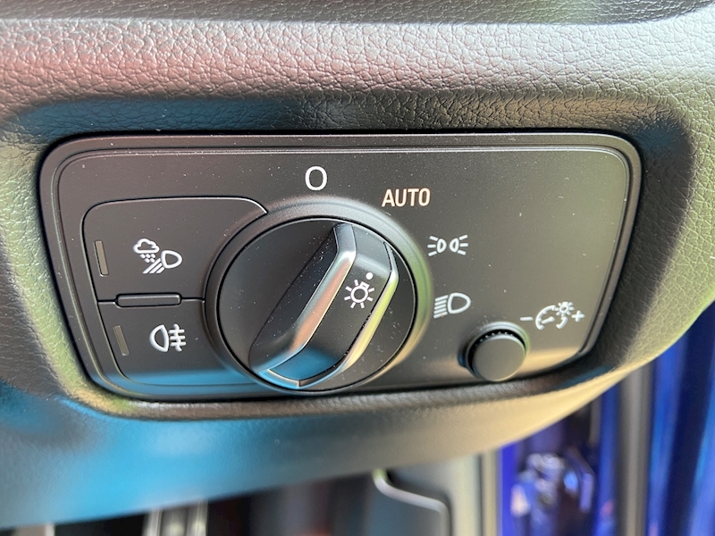 Audi 2.5 TFSI Sportback 5dr Petrol S Tronic quattro Euro 6 (s/s) (Nav) (367 ps)